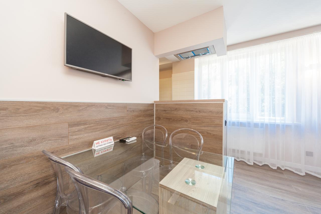 New Vip Aparts Deribasovskaia Odesa Exterior photo